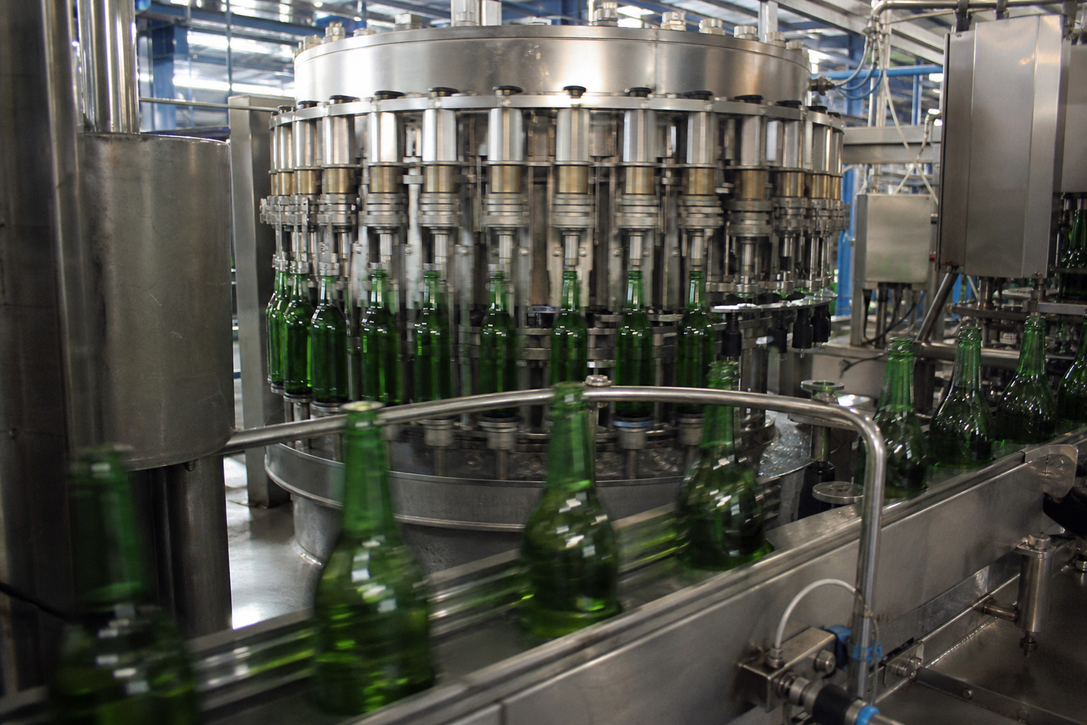 Abfüllanlage für Getränkeflaschen – Food & Drinks, ERDEM Group